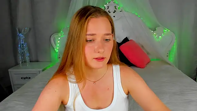 AlinaVice webcam