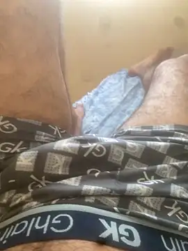 heromano11 live cam on StripChat