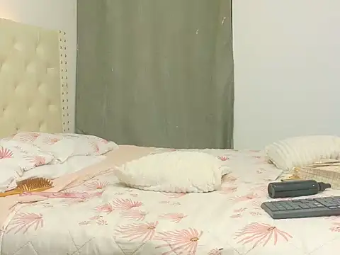 Ariana_girlhots webcam