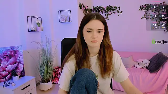 liana_kisses webcam