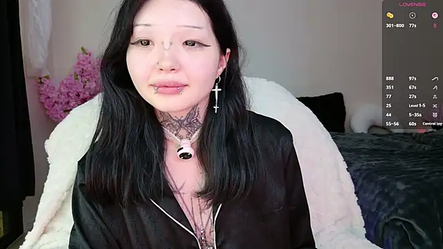 Lein_Bone live cam on StripChat