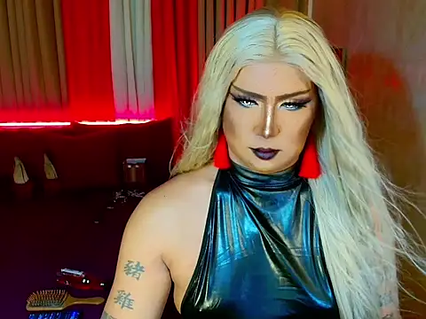 Wildest_Slave_Huntress webcam