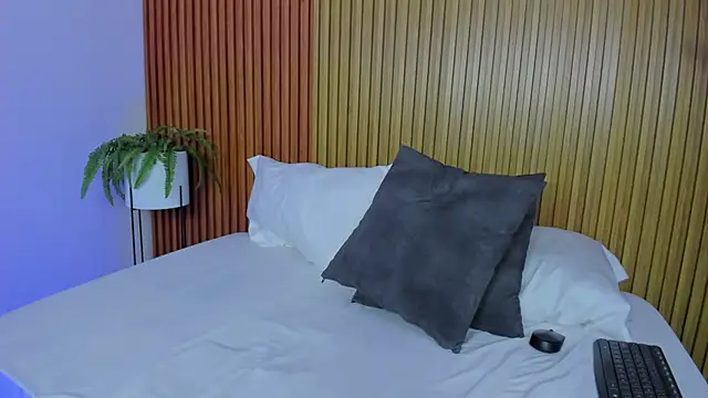 lia_sexx19 webcam