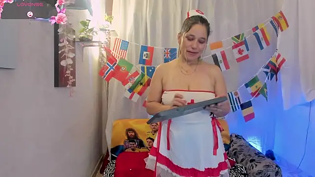 AuroraRojas live cam on StripChat