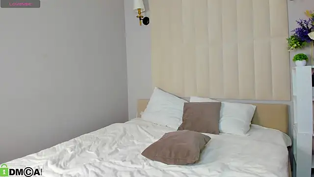 ZahabaGift live cam on StripChat