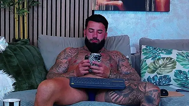 masterkingofmusclee webcam