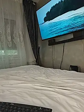 AvaSquirtMilf webcam