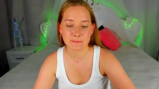 AlinaVice webcam