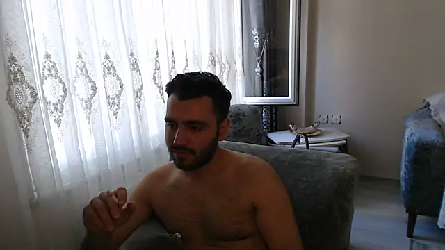 handsomeee04 webcam