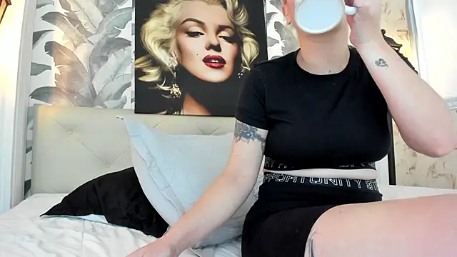viktoria_davis_ webcam