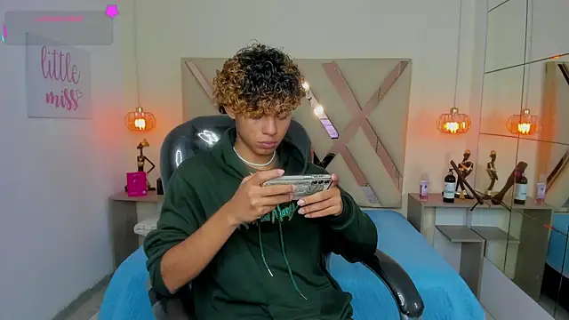 Anyelo_Twink webcam