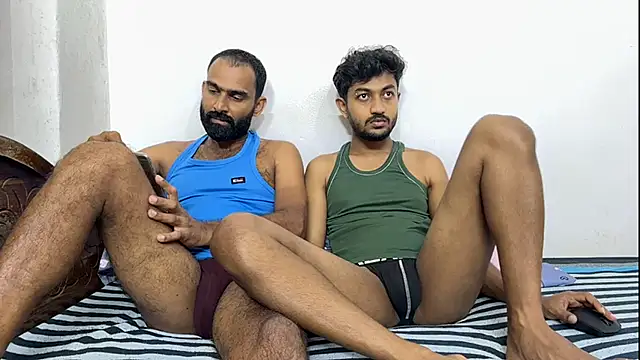 DesiDaddyandSon webcam