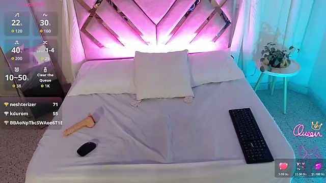 MilaMonroeX webcam