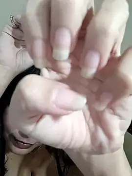 Aura_Catherine webcam