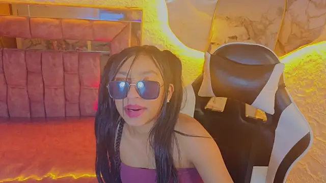 Adarasuri_v webcam
