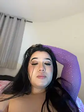 Aliciawhitee live cam on StripChat
