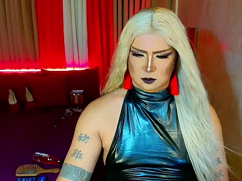 Wildest_Slave_Huntress webcam