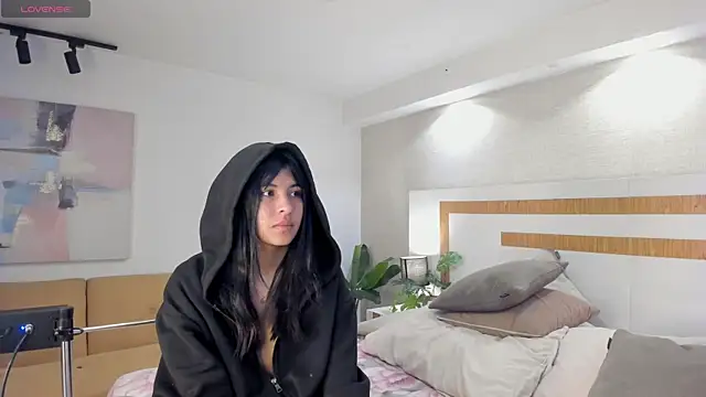Violettaa_Stone webcam