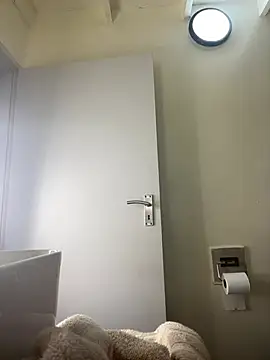 Bustygoddess32