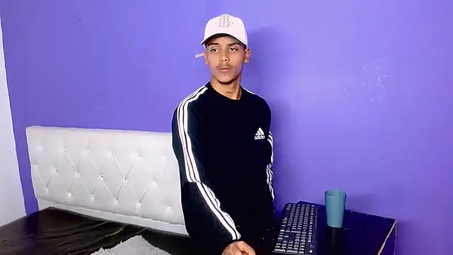 Angel_foxc13 webcam