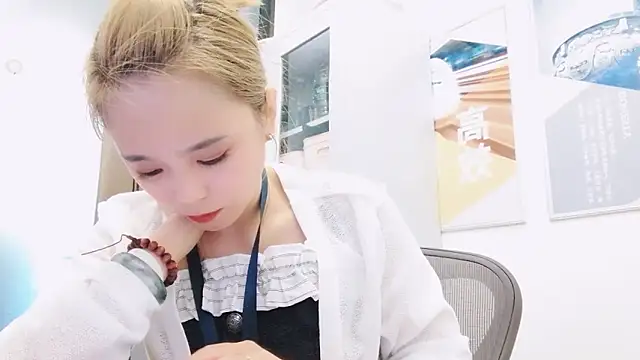 KKMM168 webcam