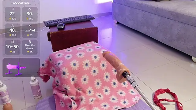 Saly_Moon1 webcam
