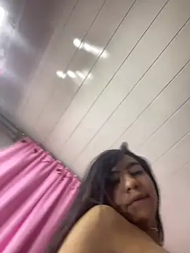 Lola_12_ webcam