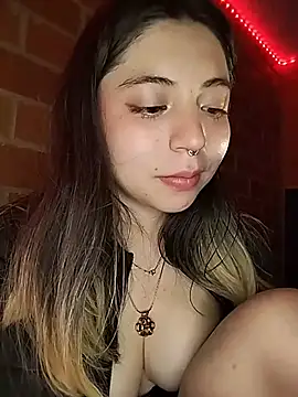 Petite_CherryX webcam