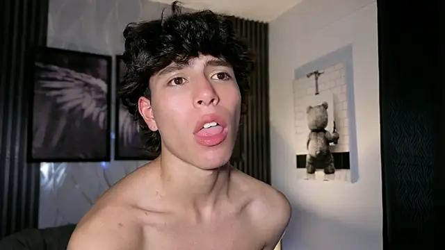 Michaell_Peters webcam