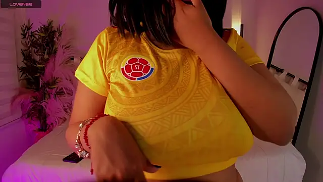 Ambar_jhones__ webcam