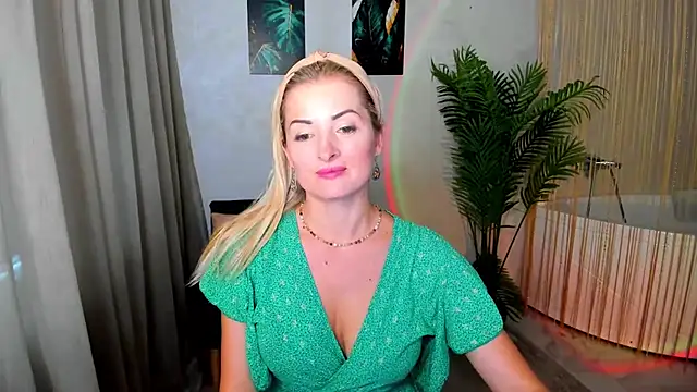SatineDesire webcam