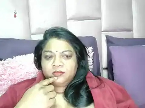 indiandelia - IndianDelia's free webcam - UK Sex Cams