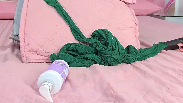 emmacurvy webcam