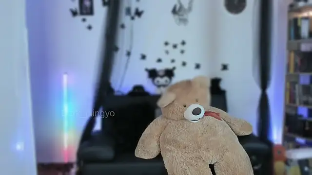Dark_ningyo1 webcam