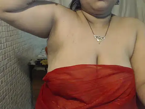 Oh_Maya live cam on StripChat