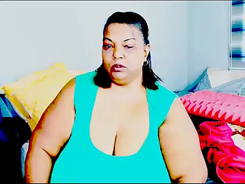 Sassy_Tassy live cam on StripChat