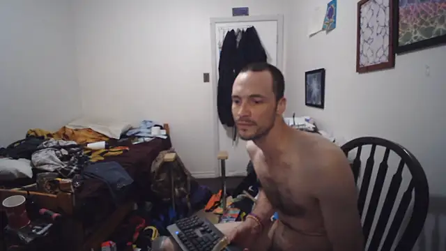 JohnnyMoves live cam on StripChat