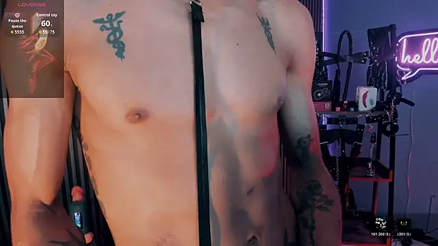 Maximoking26 live cam on StripChat