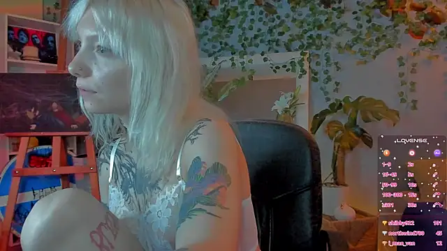 tattoo_art_baby webcam