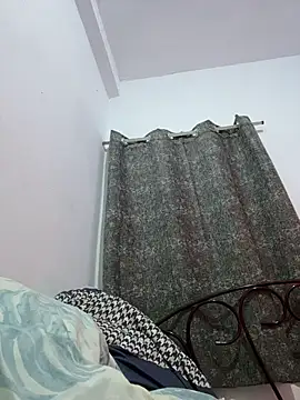 Carlita_cute's room