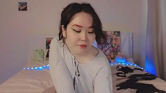tsunade_chan webcam