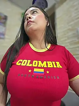 cami_ortiz__ webcam