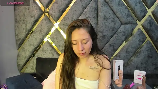 alison_deep webcam