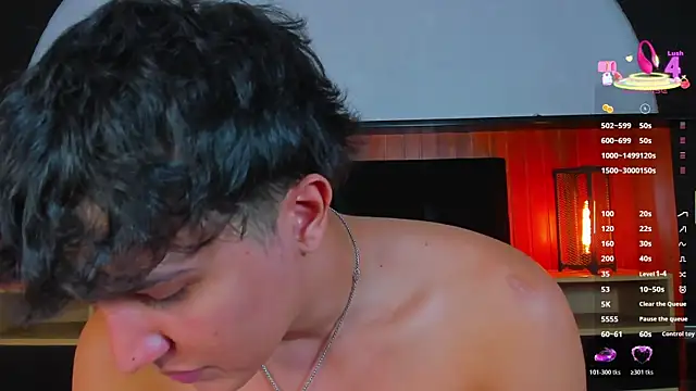 Leo_Savage_ webcam