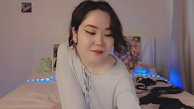 tsunade_chan webcam