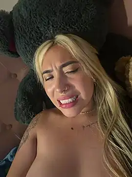 ManuelaVeeleez webcam