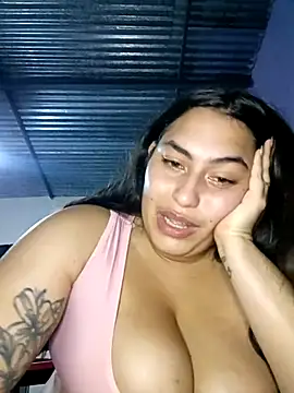 xandra252 - Xandra252's free webcam - UK Sex Cams