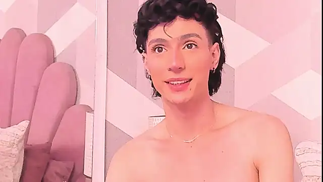 KylieMonnett webcam