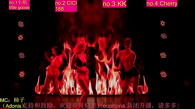 euphoria-001 live cam on StripChat