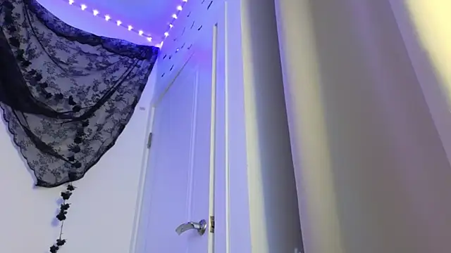 LilithMadden webcam